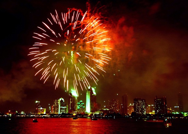 US Navy Fireworks, San Diego, 4th of July celebrations 2005